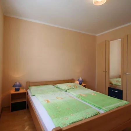 Apartment In Silo/insel Krk 13571 *